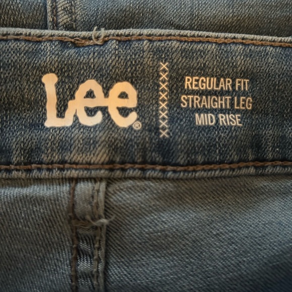 LEE Midrise Regular Fit Straight Jeans, size 20W Petite, NWT - Picture 8 of 10